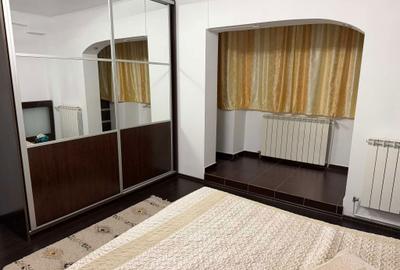 Apartament cu 3 camere decomandat în Central - 1