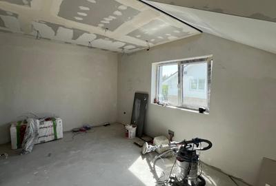 Casă individuală cu 4 camere cu Canalizare în Moșnița Veche - 12