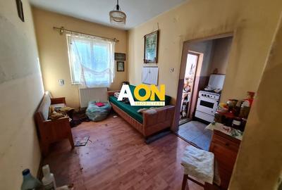Casa 4 camere, 93 mp Construit, Teren 468 mp, Zona Cetate - 7