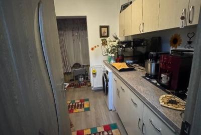 Vând apartament cu 2 camere Burdujeni-78000eur negociabil - 3