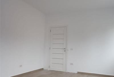 Casă cu 4 camere cu Teren 250 Mp în Rădăuți - 10