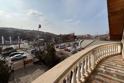 Spațiu comercial, de 730 mp, în Central - 4