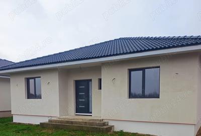 Casa de vanzare in stil mediteranean - 1