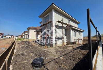 Casă individuală cu 5 camere cu Canalizare în Șura Mică - 2