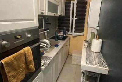 Apartament cu 3 camere semidecomandat în Micro 11 - 1