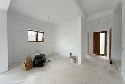 Duplex cu 5 camere cu Canalizare în Chișoda - 10