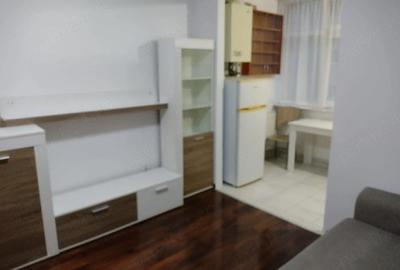 Garsonieră decomandată în Astra - 4