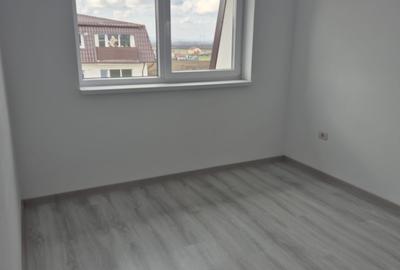 Apartament cu 2 camere în Sânpetru - 4