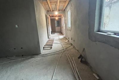 Casă cu 3 camere cu Teren 2000 Mp în Produlești - 4