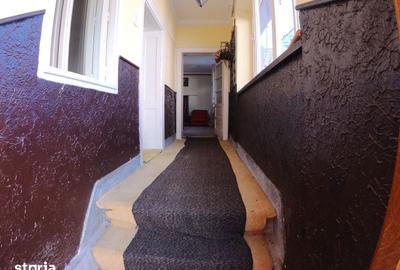 Casă cu 4 camere cu Teren 700 Mp în Central - 7