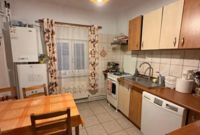 Casă cu 5 camere în Central - 4