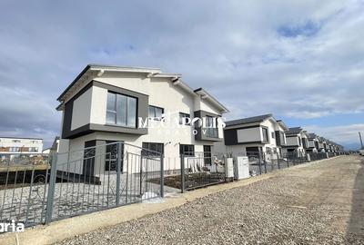 Casă cu 4 camere cu Teren 300 Mp în Central - 14