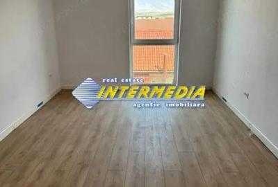 Apartament cu 3 camere decomandat în Central - 1
