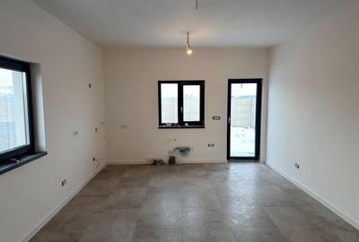 Casă cu 4 camere cu Canalizare în Torontalului - 2