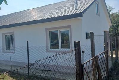 Casă individuală cu 4 camere cu Teren 400 Mp în Pecineaga - 3