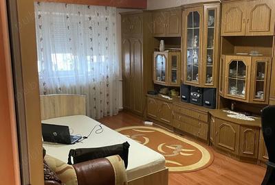 Ofer spre inchiriere un apartament cu 2 camere - 5