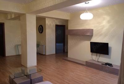 Apartament cu 3 camere decomandat în Floreasca