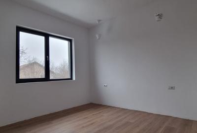Casă cu 4 camere cu Teren 170 Mp în Prelungirea Ghencea - 48