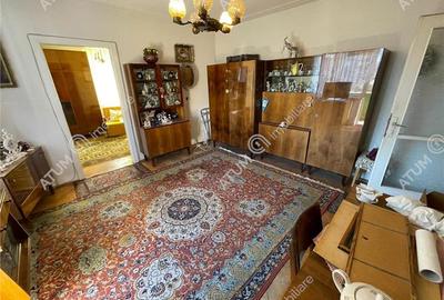 Apartament cu 2 camere nedecomandat, mobilat în Terezian - 2