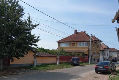 Casă cu 4 camere cu Teren 390 Mp în Central - 8
