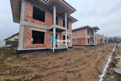 Casă individuală cu 4 camere cu Teren 400 Mp în Bucium - 2