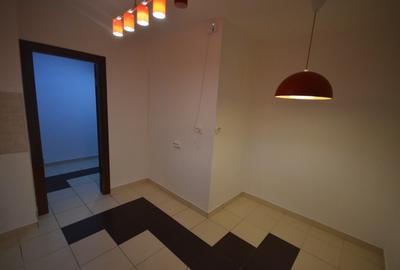 Apartament cu 3 camere decomandat, mobilat în Titan - 2