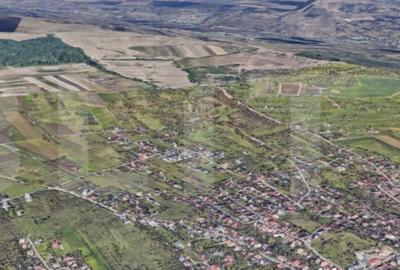 Teren de 600 mp, în Central