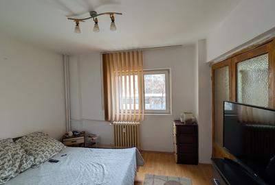 Apartament 4 camere, etaj 2/10, Șos.Olteniței, langa metrou, bloc reabilitat - 4