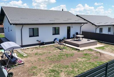 Casă individuală cu 3 camere cu Canalizare în Holboca - 3