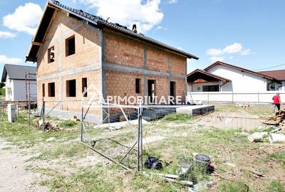 Duplex cu 3 camere în Sâncraiu de Mureș