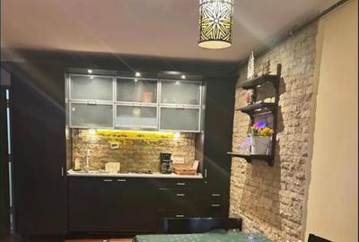 Apartament cu 3 camere semidecomandat în Central - 3