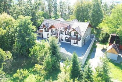 Casă cu 11 camere cu Teren 525 Mp în Central - 4