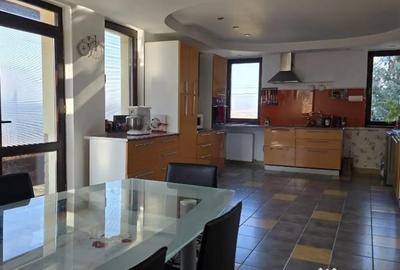 Casă cu 5 camere cu Teren 900 Mp în Zăvoi - 13