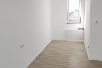 Duplex cu 5 camere cu Canalizare în Dumbrăvița - 5
