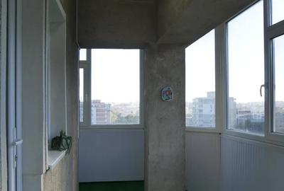 Apartament cu 3 camere decomandat în Tomis III - 18