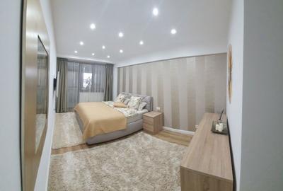 Apartament cu 3 camere decomandat în Central - 1