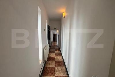 Spațiu comercial, de 650 mp, în Central - 8