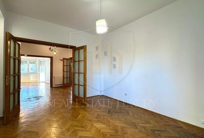 Birou, de 89 mp, în P-ța Victoriei - 2