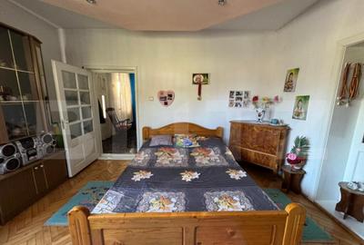 Casa cu 6 camere in Soimus - 18