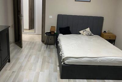 Garsonieră decomandată în Central