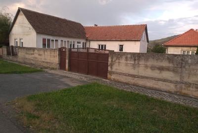 Vând casă mare. - 4