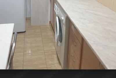 Garsonieră decomandată în Titan