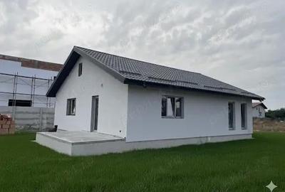 Casă cu 4 camere în Domnești - 1