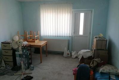 Casă cu 11 camere cu Teren 731 Mp în Central - 16