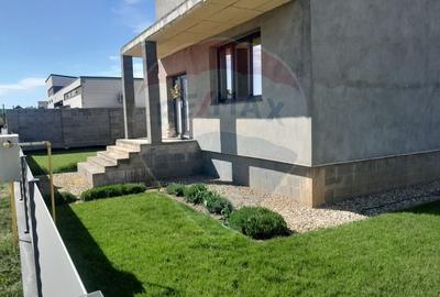 Casă individuală cu 5 camere cu Teren 500 Mp în Central - 34