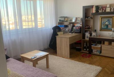 Apartament cu 3 camere decomandat în Titulescu - 4