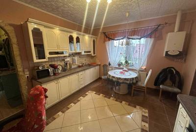 Casă cu 3 camere în Ultracentral - 7