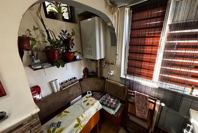 Apartament 2 camere Cartier Ostroveni zona Piata - 10
