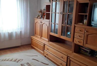 Apartament cu 4 camere decomandat în Marghita - 5