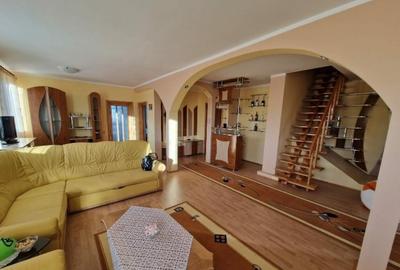 Apartament cu 3 Camere Decomandate Zona Ultracentrala - 4